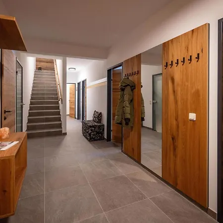 Bachgut, Am Berg - 2 * 萨尔巴赫